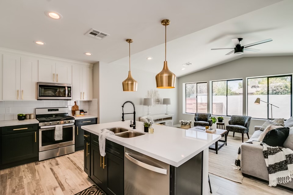 Black Kitchen
