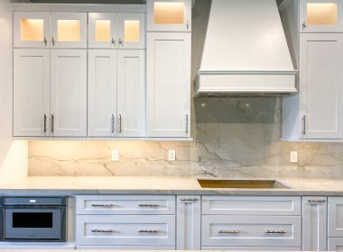 white shaker 9