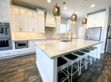 white shaker 10